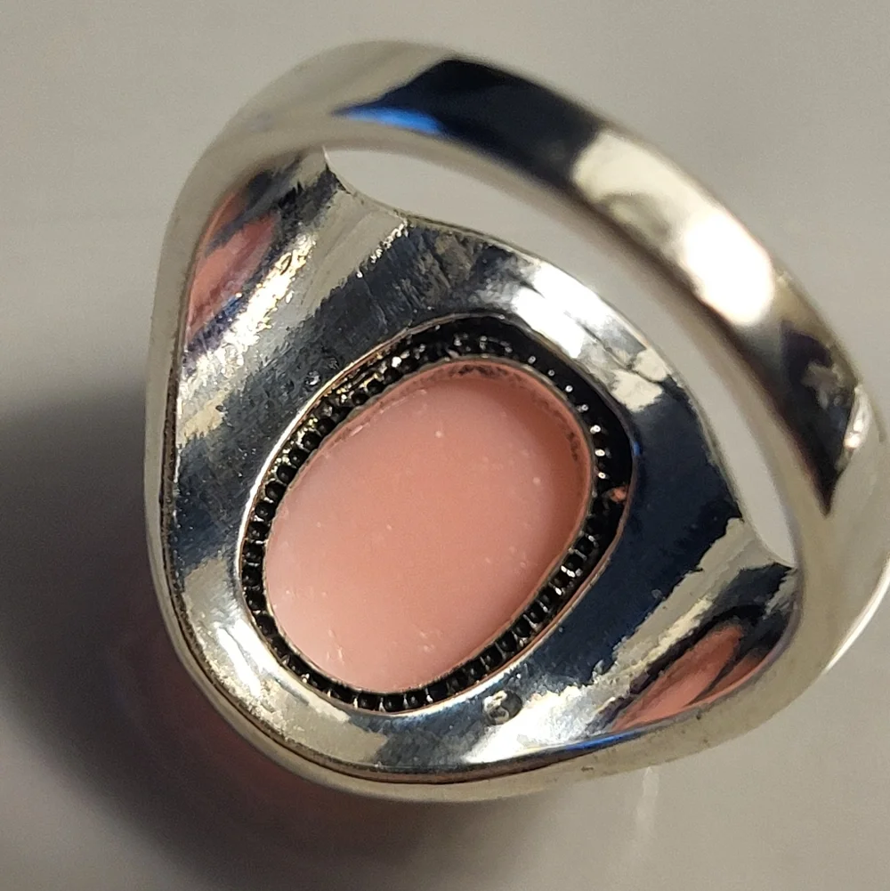 Vintage Style Blush Cameo Ring – Silver Tone Filigree Setting – Size 8